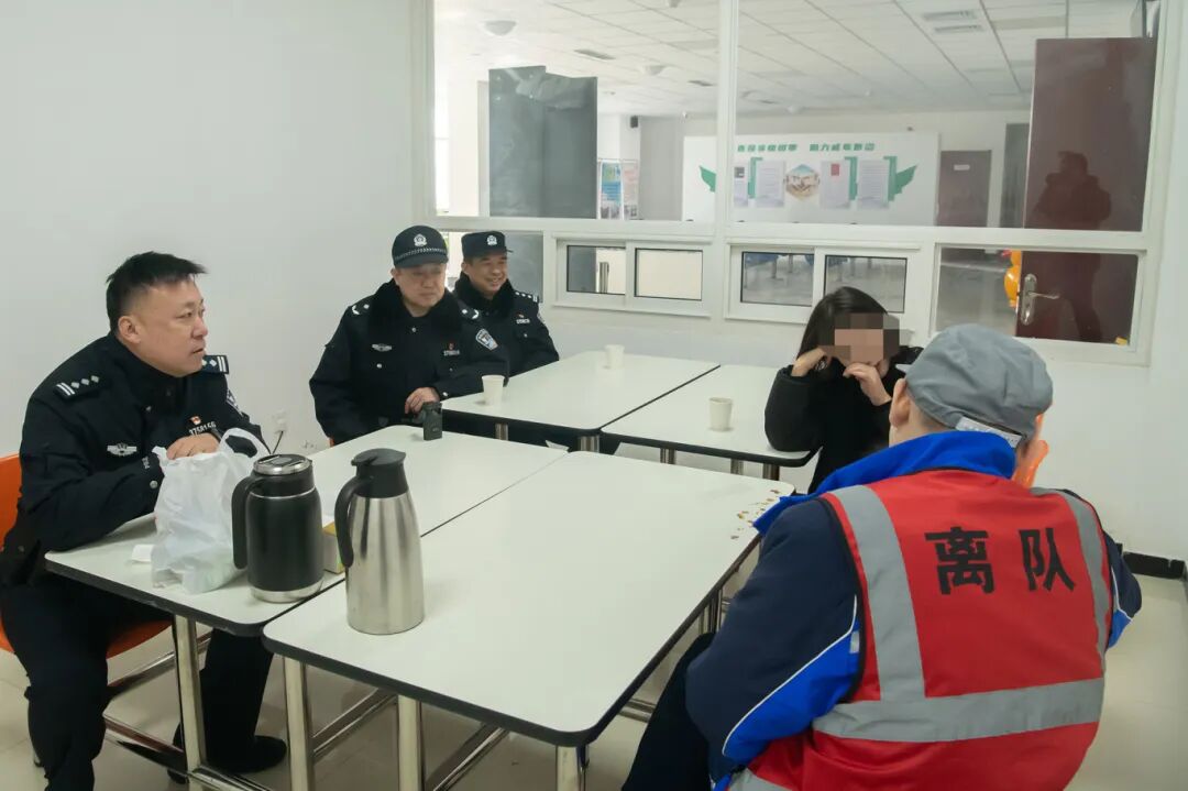 跨越三省市！戒毒警察架起“爱心桥”