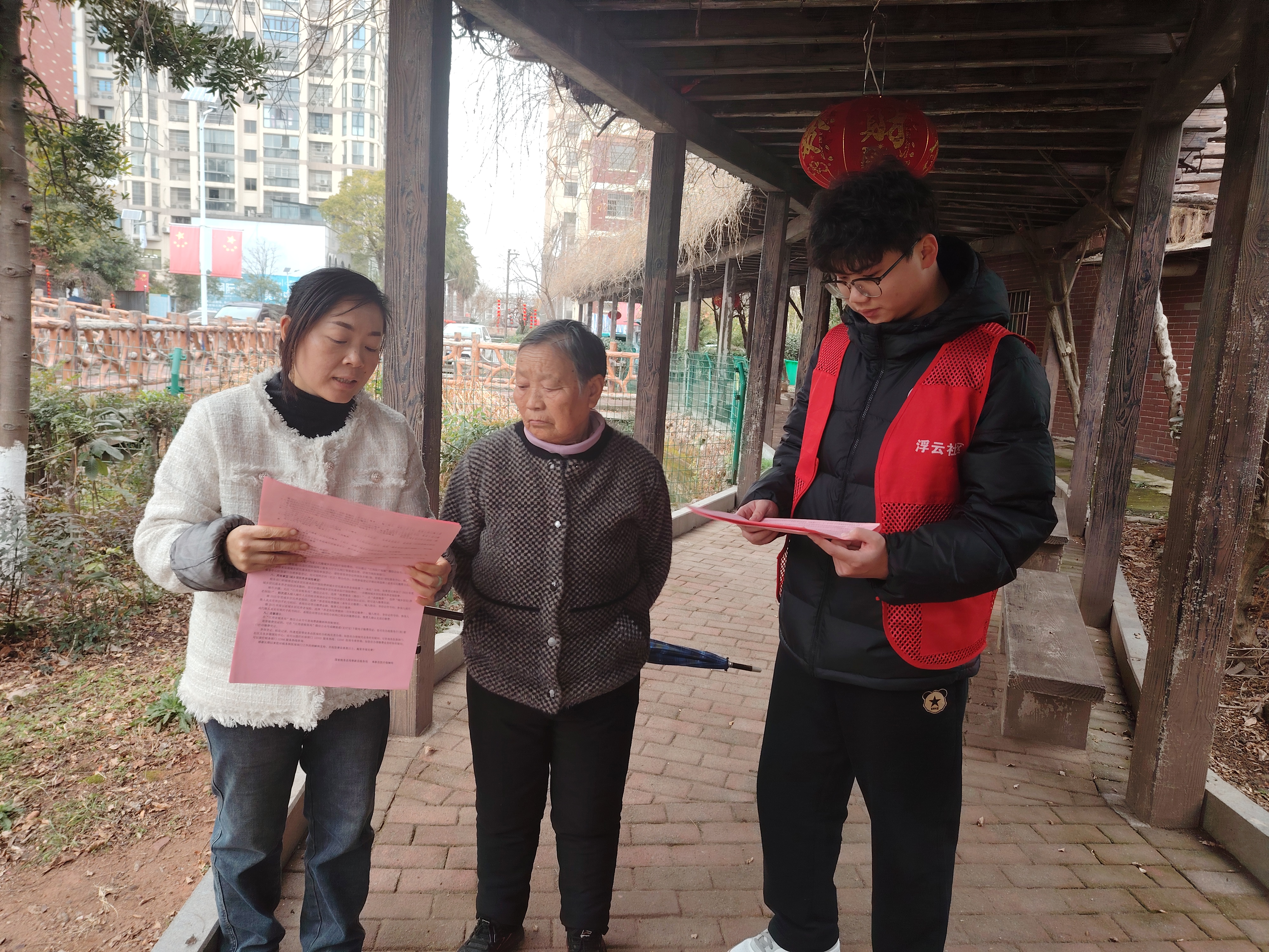 江西奉新：医保宣传进万家