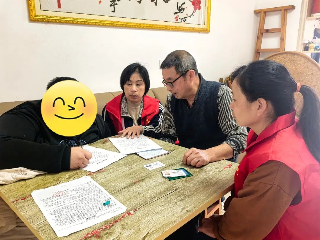 江西奉新：把救助服务送到群众家门口