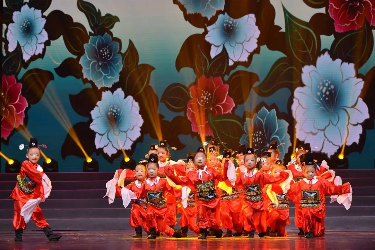 北京市直机关第四届文化艺术节书画摄影作品展和优秀合唱展演成功举办