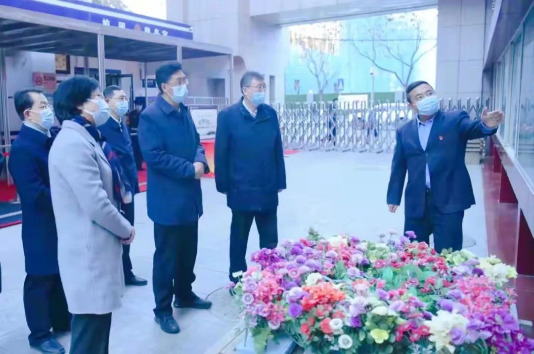 王嘉毅在兰州市部分学校调研复学复课工作