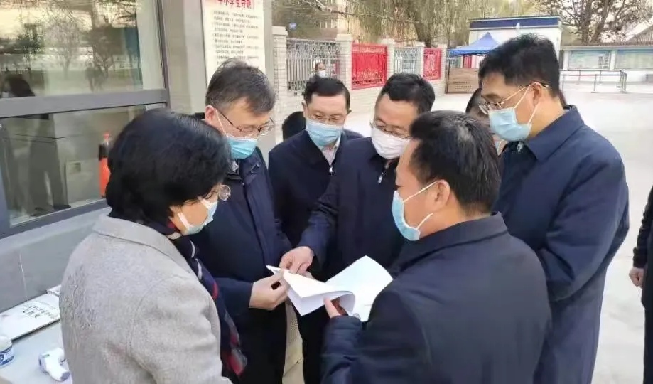 王嘉毅在兰州市部分学校调研复学复课工作