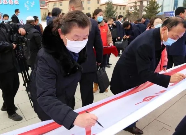 甘南州启动“两代表一委员”铸牢中华民族共同体意识主题活动