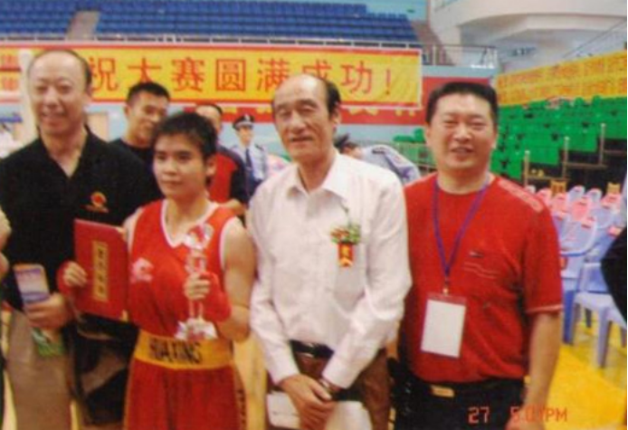 沂蒙拳哥：拍100集微视频讲党史 59岁一腔家国情怀(上)