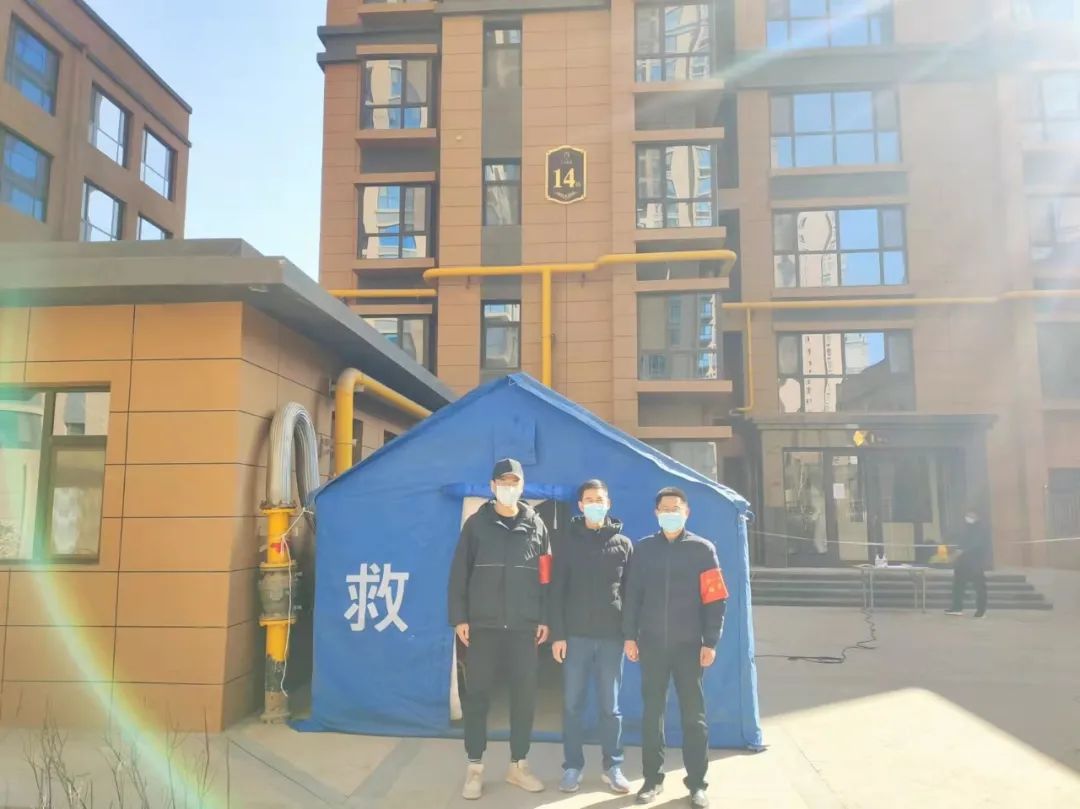 甘肃省兰州市城关区：“社工委+驻守干部”双向奔赴 在防疫路上冲锋在前齐心战“疫”