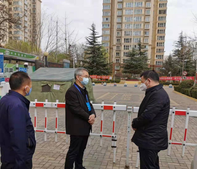 兰州市七里河区委宣传部、区融媒体中心党员干部 在疫情防控第一线践初心担使命