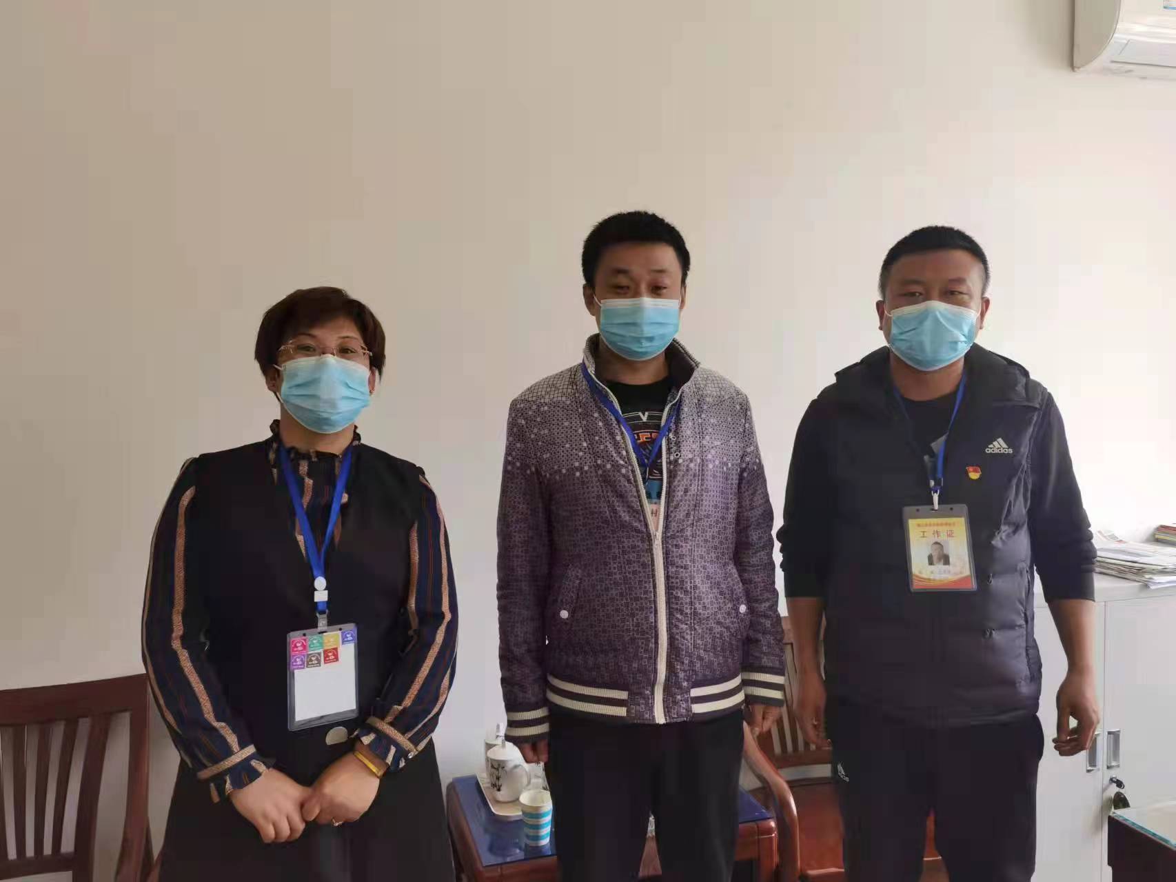 河北唐山:丰润志愿者发起疫情无情人间爱捐赠活动