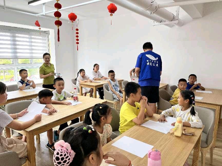 七彩阳光家庭教育指导项目——“我专注 我能行”