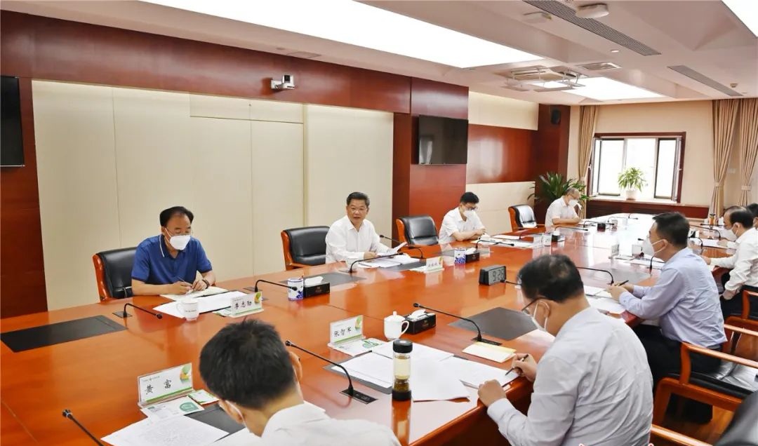 任振鹤在甘肃省农村信用社联合社调研