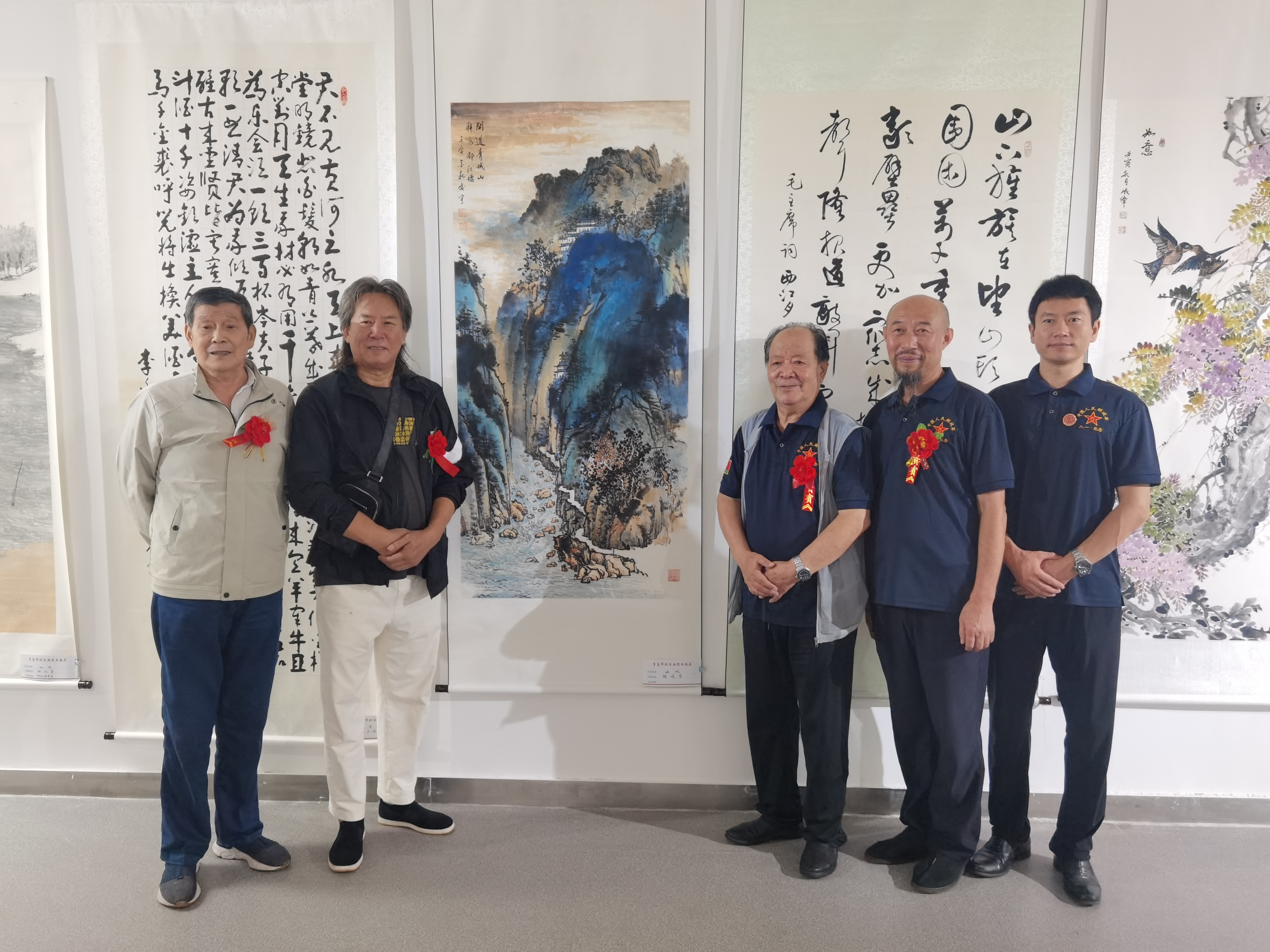 “喜迎二十大，坚定跟党走”主题书画展在崂山美术馆隆重举行