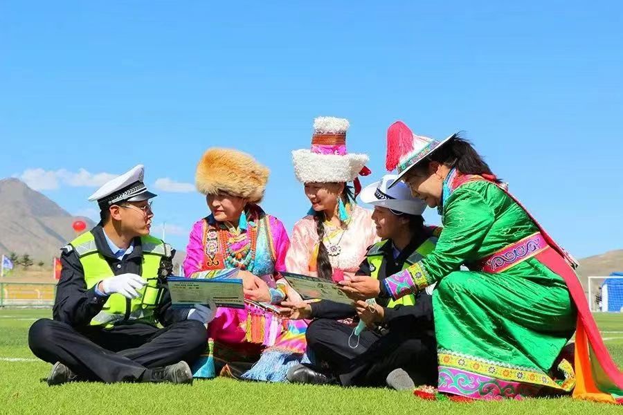 【奋进新征程 建功新时代 我们这十年】甘肃肃南公安：巍巍祁连百丈雪 不忘初心守民安