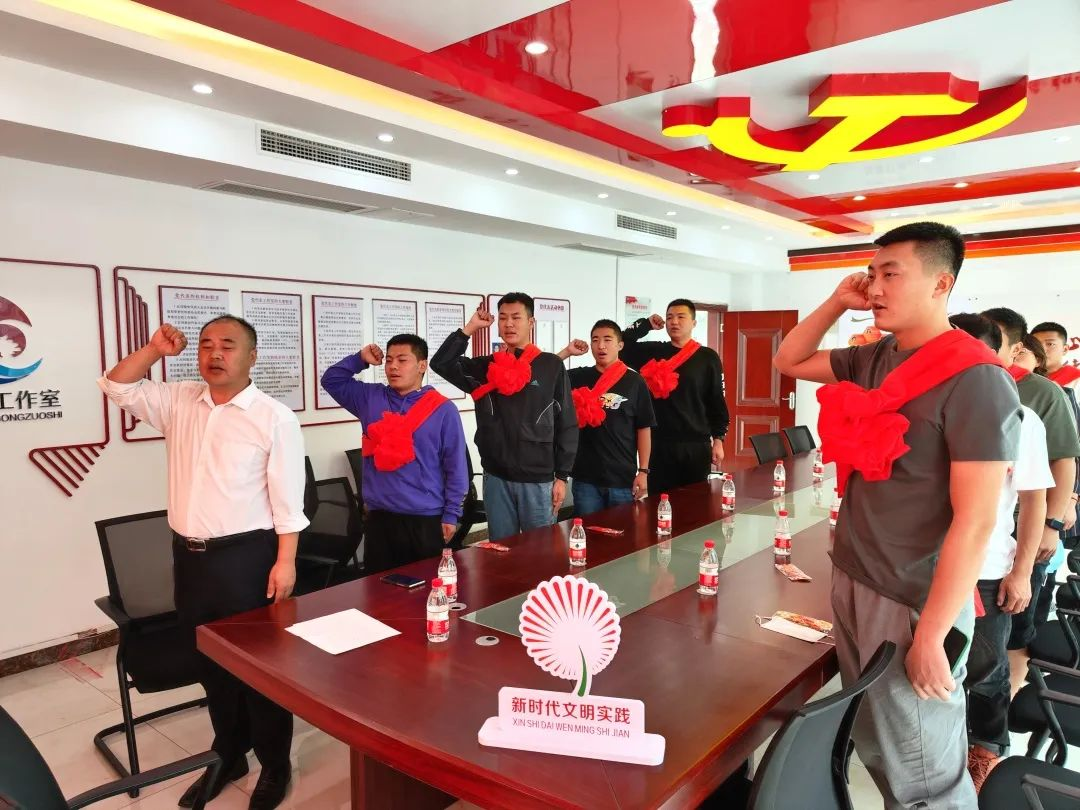山海情深，服务先锋——青岛西海岸滨海街道举行“退役士兵荣归座谈会”