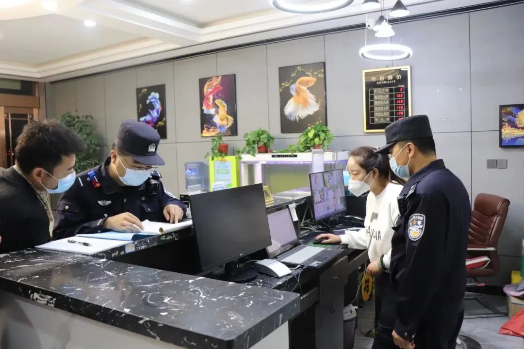 国庆假期甘肃全省社会大局稳定治安秩序良好