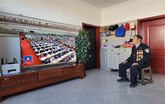 内蒙古退役军人事务厅组织最美退役军人学习收看党的二十大