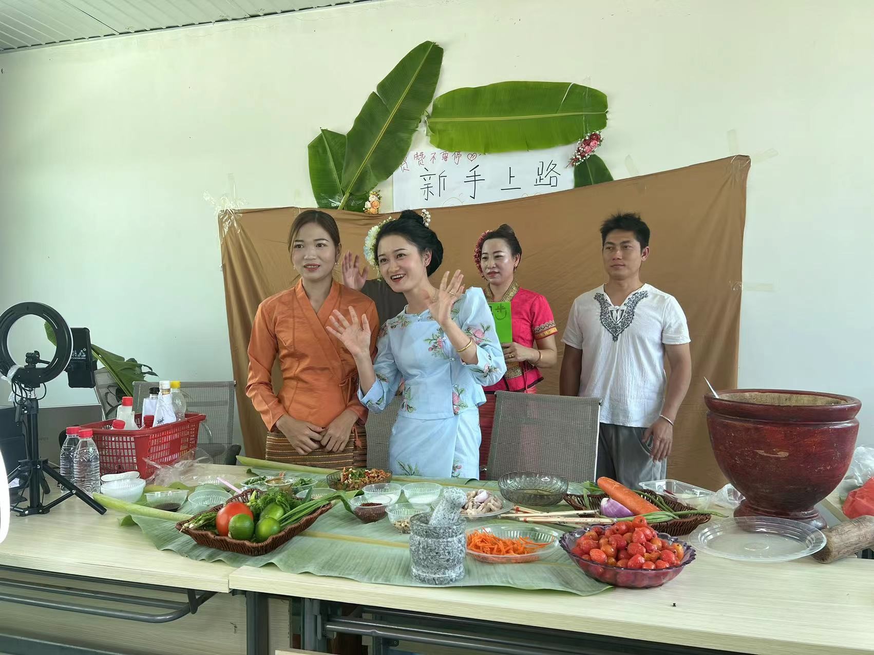 云南西双版纳勐往曼允村的“就业富民”振兴记