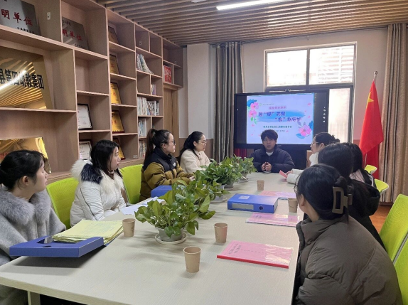 因“膳”而聚，“食”刻守护——南昌县第四幼教集团组织开展膳食委员会