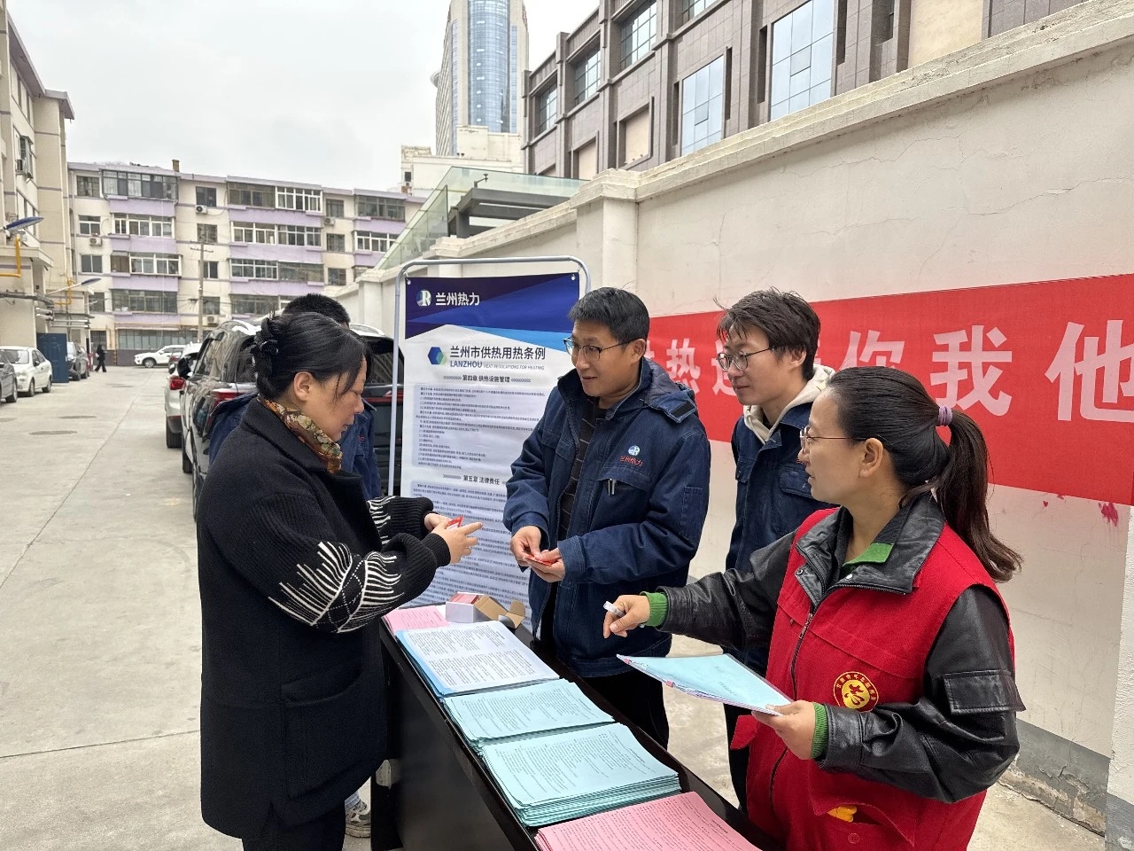 用民生温度提升城市居民幸福指数！甘肃兰州连续三年开展“访民问暖”夯实基层治理 绘就安居宜居新画卷