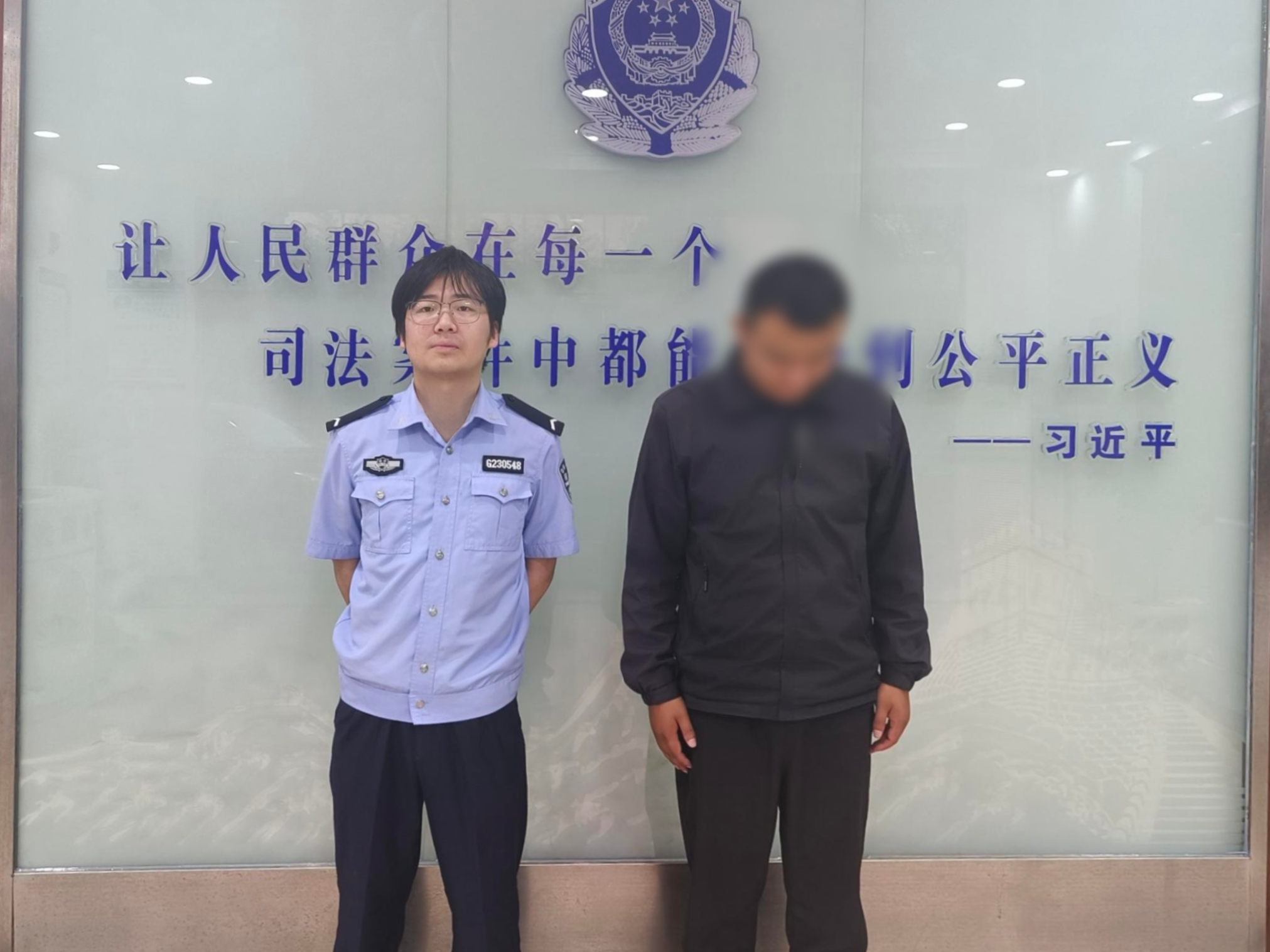 “假警察”招摇过市！“真警察”出手了！